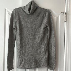 Cashmere turtkeneck